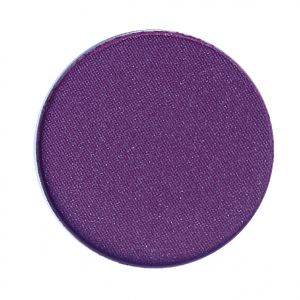 Сатиновые тени фиолетового цвета.